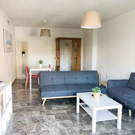 アパート Piso En Teatino Feria マラガ